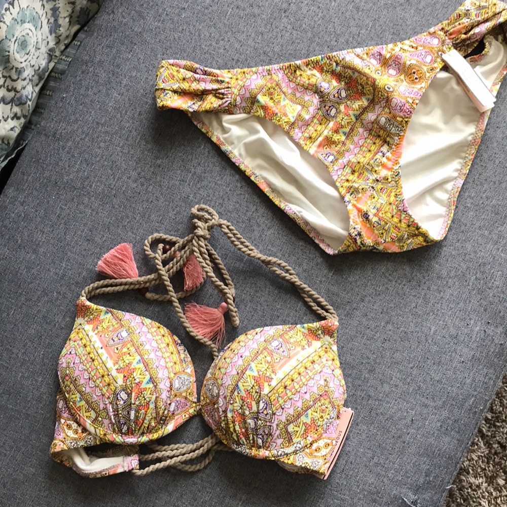 NWT Victorias Secret bikini